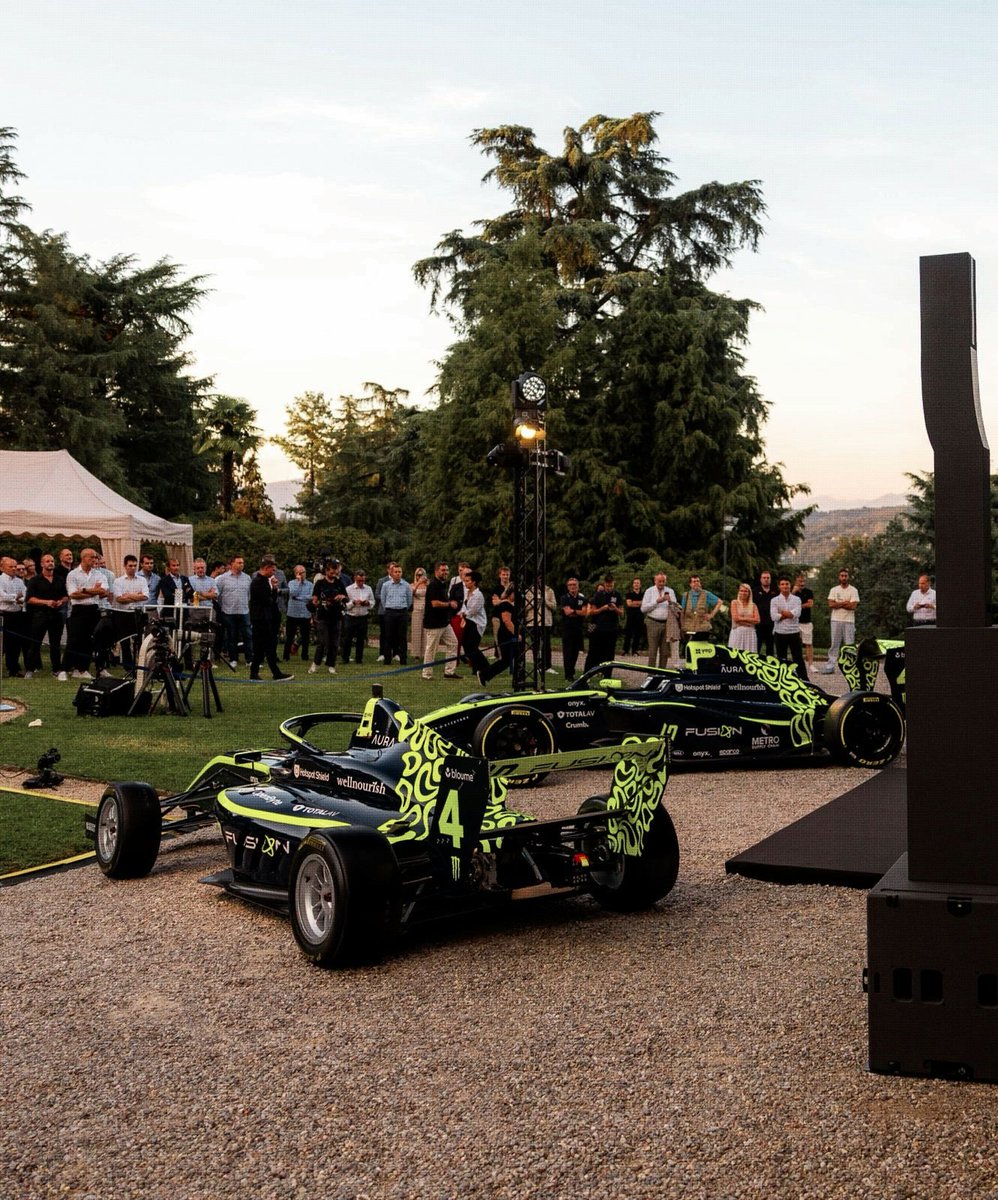 va4fusion's tweet photo. What. An. Evening! An unreal way to launch VA4 Fusion. Huuuge thanks to everyone who tuned in and turned up 💚 https://t.co/4I7ULI97oc