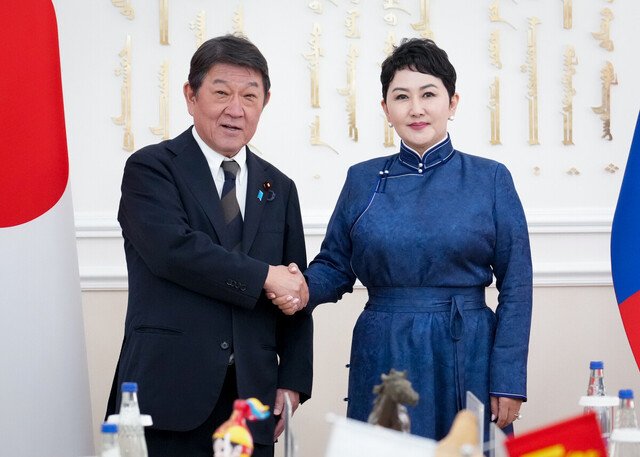 iloveyoulove777's tweet photo. チンギスハン空港拡張へ協力　日モンゴル外相会談

日本国民が裕福じゃないに、いつまでODAなんてやってるんだよ❗️

まず、日本国民に援助しろ❗️

https://t.co/YfKI413zAw https://t.co/fvUfpQgpTz
