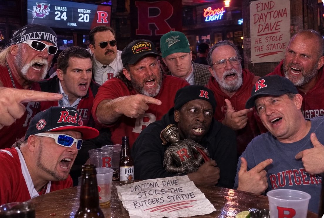shwartzsack's tweet photo. that damn scoundrel back at it @DavidDPaich (Daytona Dave) ain’t gettin away with this. we know it was you dave! https://t.co/V1XHkmuHcL