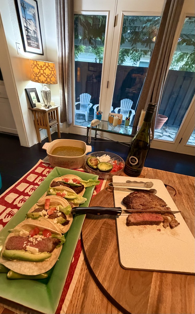 SantosJlorenzo's tweet photo. Officially Giving Myself 5 Stars For Dinner This Evening. Homemade Prime Rib Steak Tacos With a Homemade green Salsa Are On The Menu.😋 
⭐️ ⭐️ ⭐️ ⭐️ ⭐️ 

Tastes So Expensive I Might Have To Charge Myself For Eating Them. 
🏡🧑🏽‍🍳👉🏽🌮🥩🥑🥬 🧅🍅 🌶️💰🔥 🍷 

#TacoNight 🍽️ 
#Homemade🙌🏽 https://t.co/8XvYeL8pWV