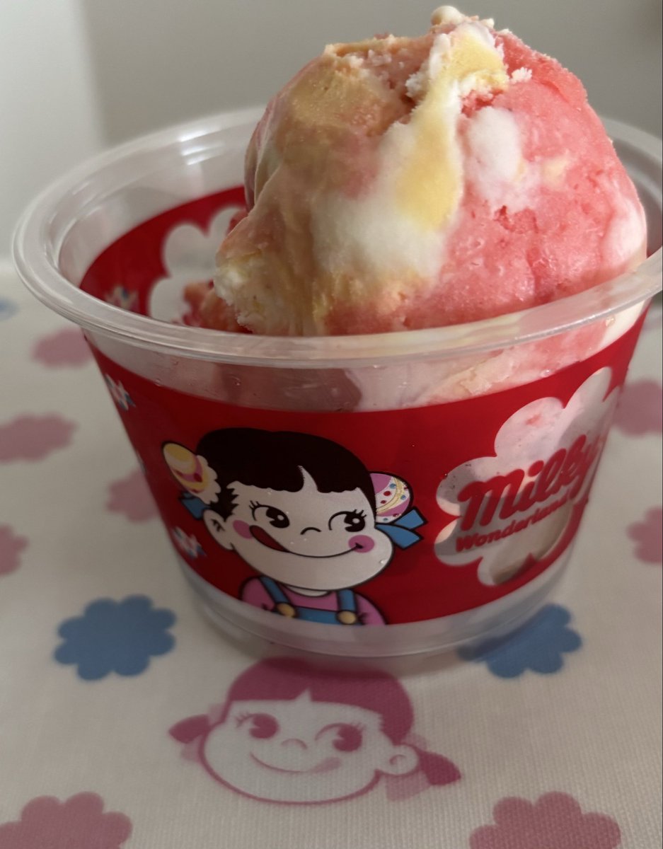 ACEes20250216's tweet photo. @BR31_Icecream ミルキーショートケーキ
ポッピングミルキー
どっちも優しい甘さで何度も食べたくなる美味しさでした🥰
＃2026サーティワンのミルキーフレーバー https://t.co/m759mdgzpf