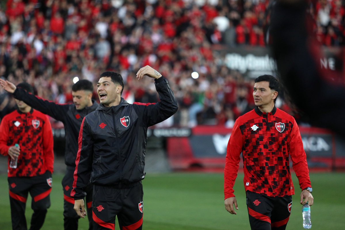 Newells tweet picture