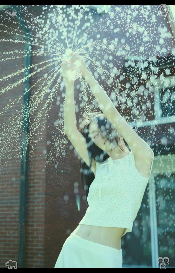 mmariafernanda_'s tweet photo. 🍔Guitar tunes, a fresh and mellow vibe. Pause and savor the understated enchantment found in everyday moments. From a steaming mug to a breeze drifting through open panes, and the tender hues of dusk—these simple pleasures melt away the weariness gathered amidst hectic schedul https://t.co/0JnORM1YuC