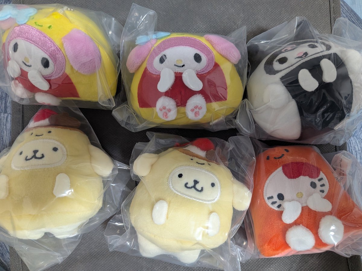 sma8018's tweet photo. セブンイレブン　にっこりーノ
サンリオキャラクターズ　
ぬいぐるみマスコット　スクエアポーチ
譲、ポーチ　クロミ2個、キティ2個
譲、マスコット、プリン2個、マイメロ2個、クロミ1個、キティ1個
求→マスコット　シナモロール
ポーチ　シナモロール、ポッチャコ。 https://t.co/UBaOt2VmG5