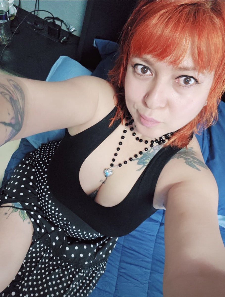 SofiaSylveon's tweet photo. Hola papitos!!! Me dejarían chupársela bien rico hasta sacarles su lechita? 😈🔥🤤💦 https://t.co/QUUmAKmXwt