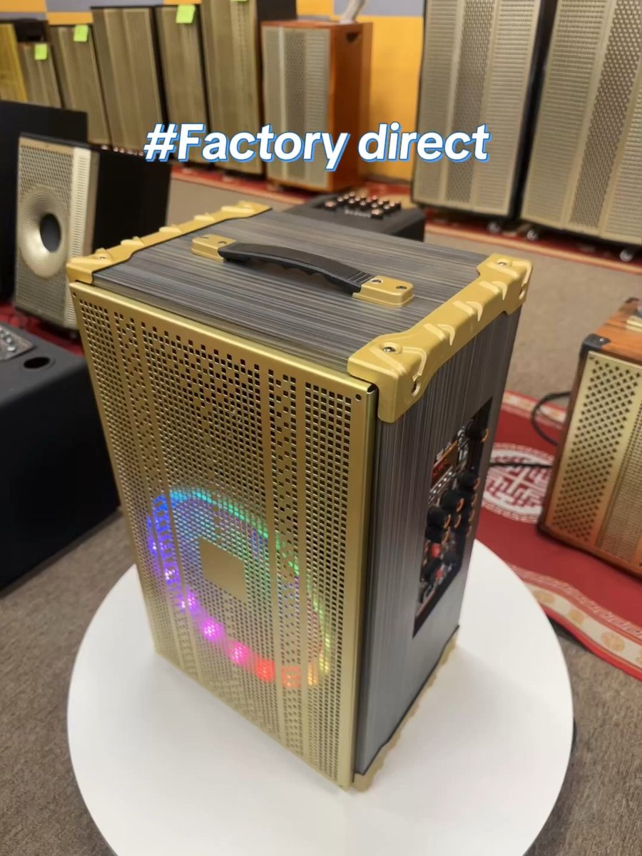 XYStarRainAudio's tweet photo. Minimal design, Golden iron mesh!

Powerful full‑range sound fills every corner.
Perfect for backyard parties, street performance, home gathering, outdoor camping, small live shows, karaoke nights.

#portablespeaker #partyspeaker #outdooraudio #karaokespeaker #speakerfactory https://t.co/HWTplgSYe5