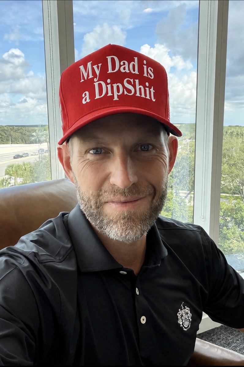 thetomcruisr's tweet photo. Hey @EricTrump, I fixed your hat. https://t.co/uqD9WQQh61