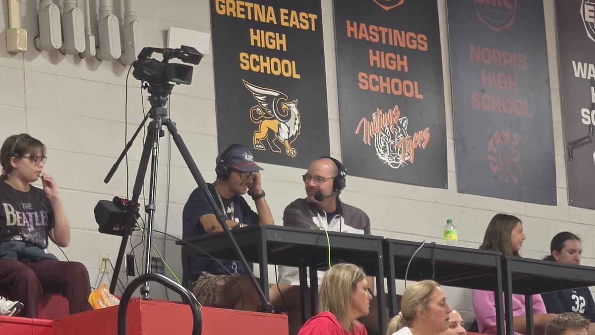 NHS_Titans's tweet photo. Mild mannered PE teachers by day, witty color commentators by night. Thanks #NorrisTitans teachers Coach Braun and Coach Johnson for the play-by-play coverage of @NorrisTitanVB tonight! https://t.co/2EGWp8Ky1D