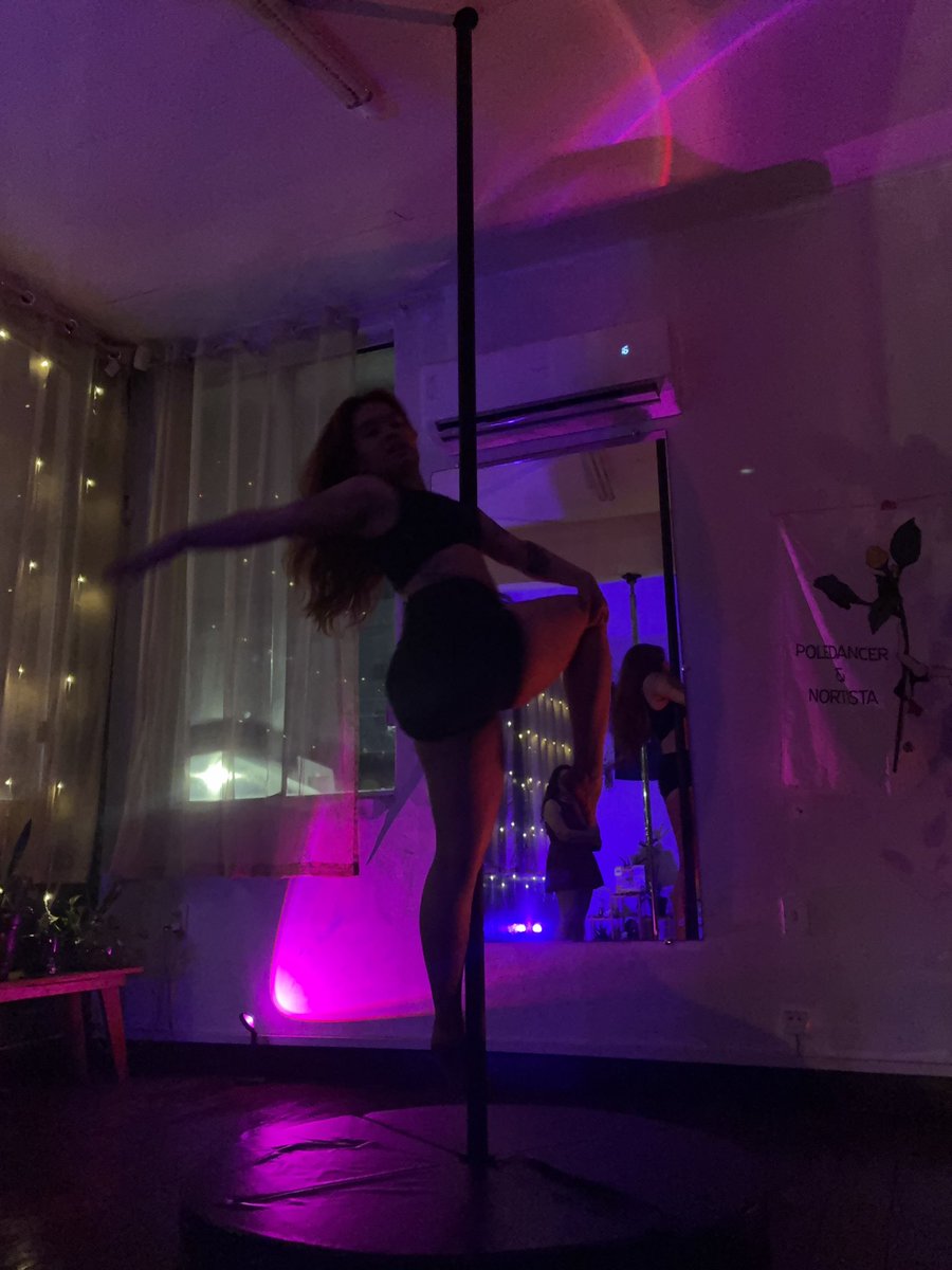 lilt0da's tweet photo. Sou uma diva mds 💁🏻‍♀️💕✨ https://t.co/JZhh1AuH2a