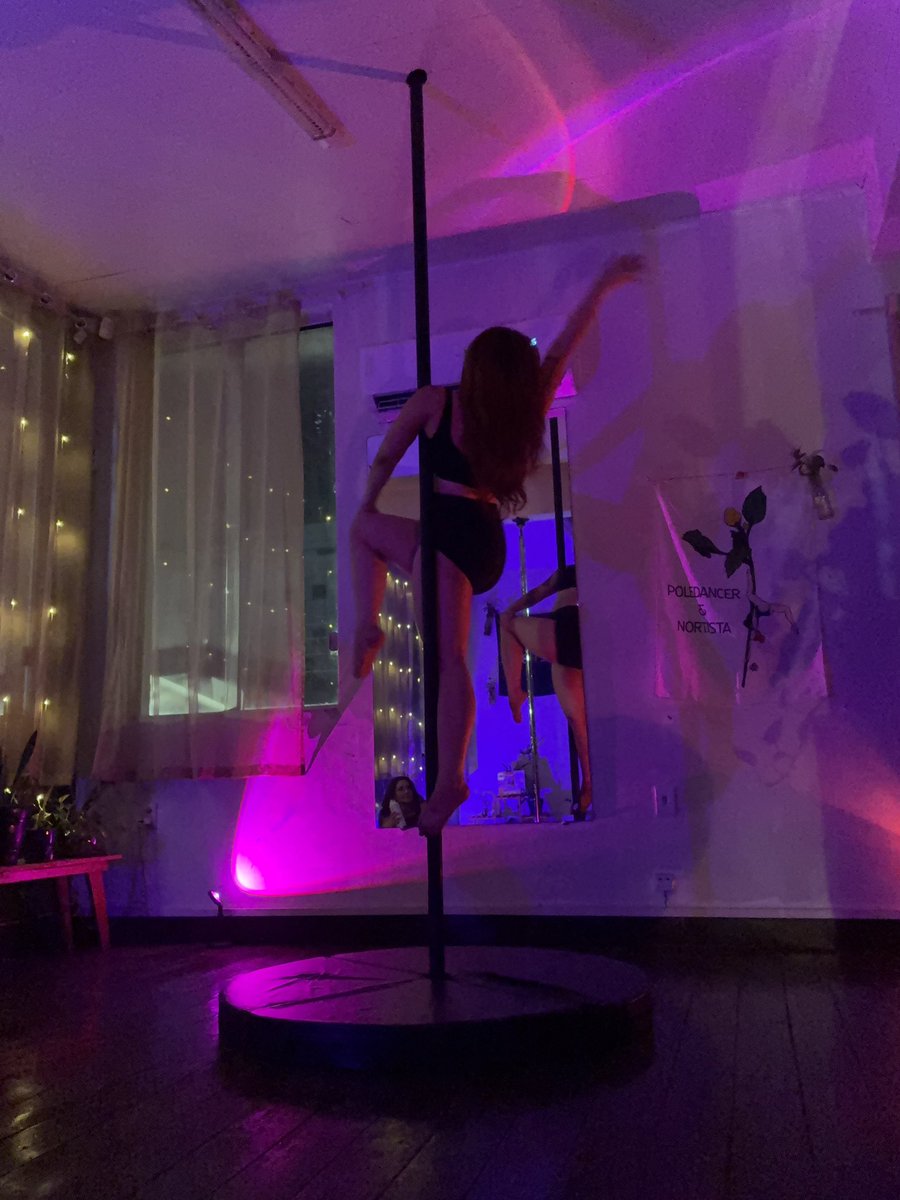 lilt0da's tweet photo. Sou uma diva mds 💁🏻‍♀️💕✨ https://t.co/JZhh1AuH2a