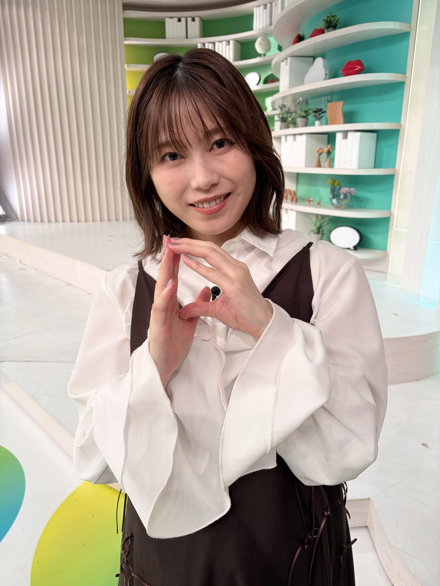 ntv_DayDay's tweet photo. ＼9月4日(金)の #DayDay.🌱／

ゲスト🌟
﹉﹉﹉﹉
#横山由依 さん
@Yui_yoko1208 

横山さんが出演する
『#沸騰ワード10』は
今夜7時から放送です🔥

@futtou_ntv https://t.co/09KlJTKycq
