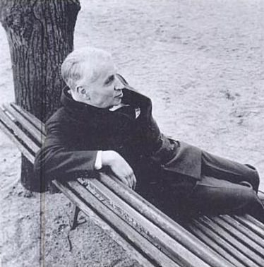 LylaJuno's tweet photo. BATAILLE MY BELOVED!!! (Yes, I used to participate in that thread, happy times that will never return.) https://t.co/WtGEViUIVw