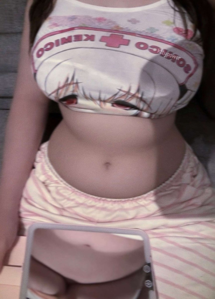 lunnabe7's tweet photo. do you mind if i give you my number? https://t.co/BXxShUTrDr