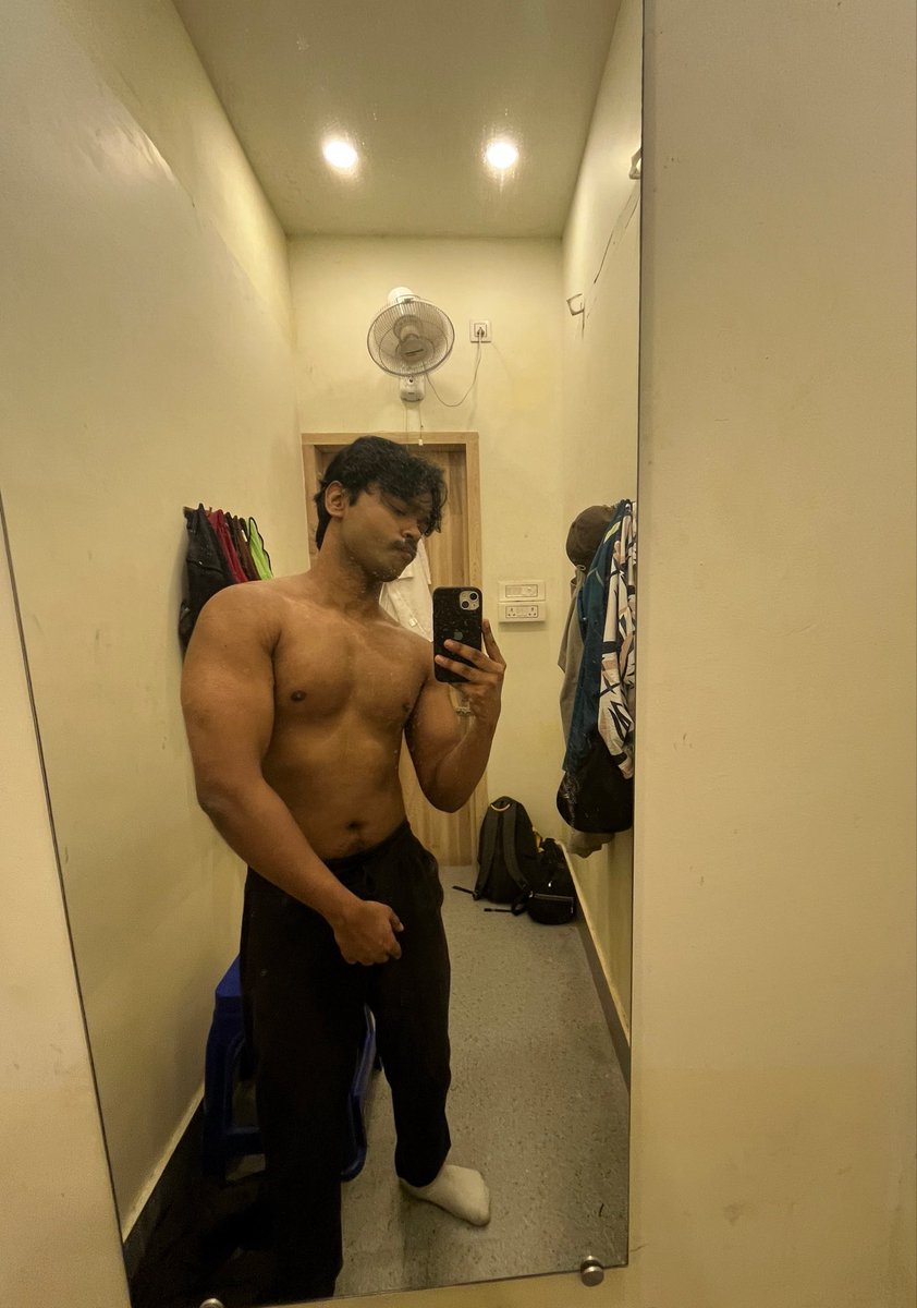 desitwunkk's tweet photo. pump pic after a long time https://t.co/TCPpl8y4pT