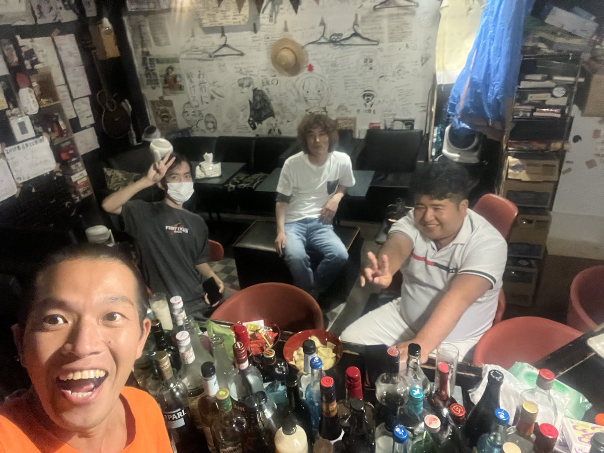 osyaberibar's tweet photo. 友達作りができる面白い楽しい一人飲みもできる
名古屋栄のおしゃべりバー😆🎉

#おしゃべりバー
#名古屋友達作り
#名古屋一人飲み
#名古屋グルメ
#名古屋観光 https://t.co/ArUECVgbhP