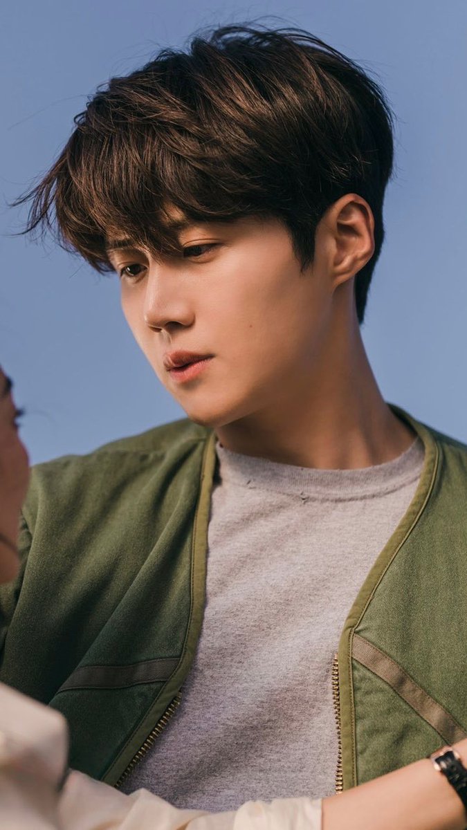 seonho_pics's tweet photo. he's so unreal ❤️‍🔥 #KimSeonHo #김선호 https://t.co/DXkCsswLW9