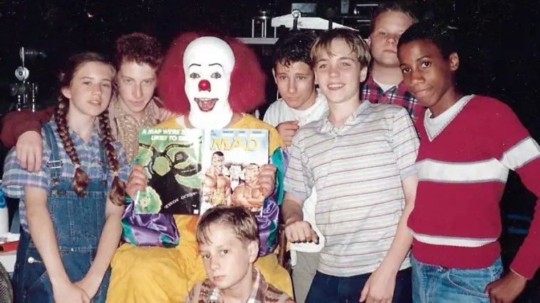 BeAfraid_Movies's tweet photo. Tim Curry and the kid cast of Stephen King's It https://t.co/7t5cxi2eiZ