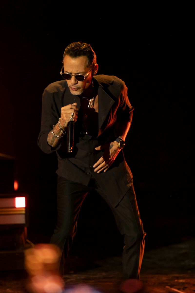 PremiosJuventud's tweet photo. 🙌 Hoy VIVIMOS LA VIDA MISMA. El rey de la salsa @marcanthony nos regala un momentazo con algunos de sus temas más queridos por el mundo. 🌎🎶 #PremiosJuventud https://t.co/ihoMR6BnIJ