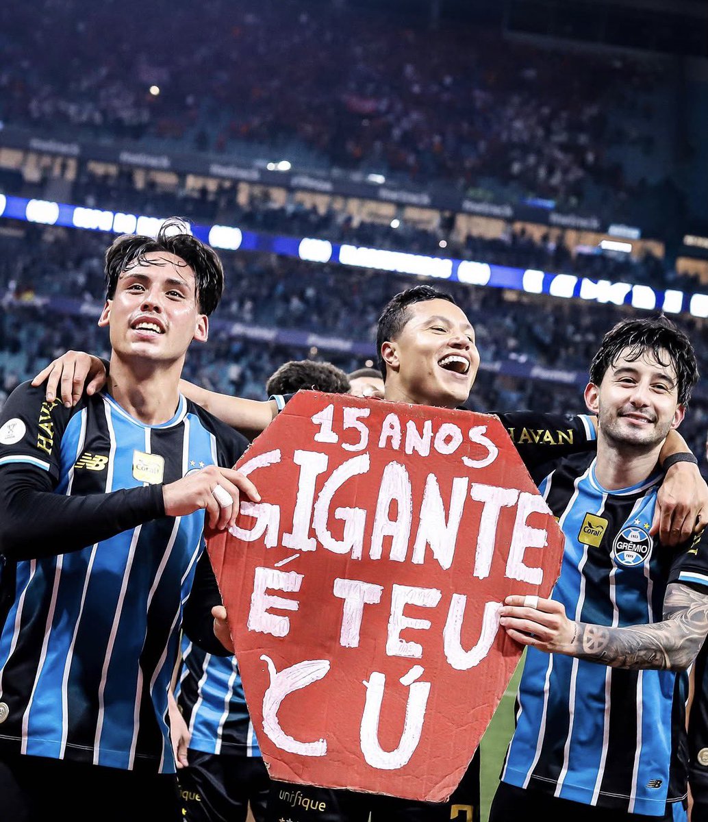 soccergfbpa's tweet photo. SIMPLESMENTE! ⚰️🍓

📸 Divulgação/1903.Foto https://t.co/jI2UesJZCI