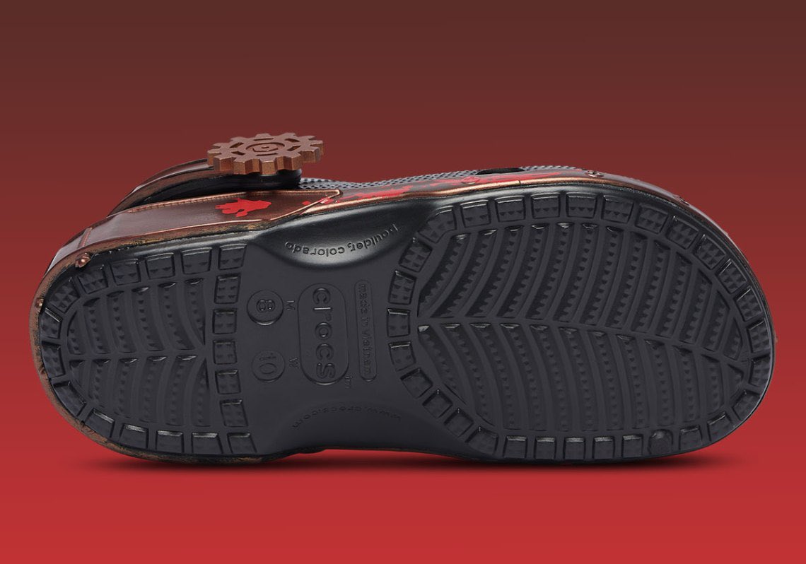 TrueBreadLord's tweet photo. More photos of the JigCrocs https://t.co/nHDFkXcpnw
