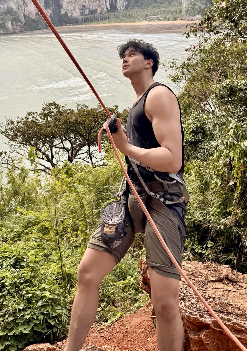 theshabar's tweet photo. เจอหน้าแล้วขอล็อคเป้าเลยนะ 👱🏻‍♂️💪🏻❤️❤️❤️❤️ lll ig : folkswagen.k #เสพติดผู้ชาย @theshabar2 https://t.co/1KmrSMrt37