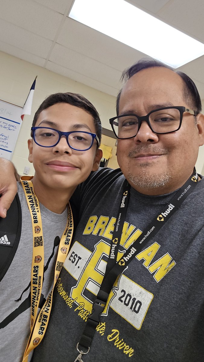 WBhsRod's tweet photo. Enjoying spending this new school year with my favorite Brennan Bear. #BFND #Rodlife #Rodluv #BabyRod https://t.co/l0pMMwSytC
