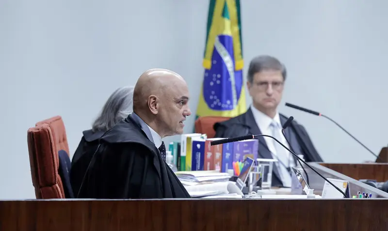 gazetadopovo's tweet photo. OAB-PR defende afastamento de Moraes e suspeição de Gonet; nota será enviada a Fachin

https://t.co/56fQMzhQbc https://t.co/Bw2Vf5g2Ot