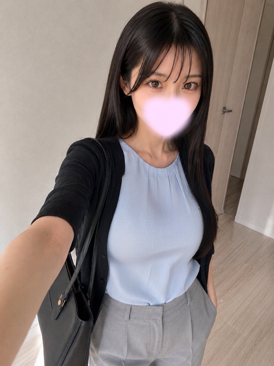 KatipMahmut's tweet photo. おはめいだよ💕  隣にめいが寝てたらこんな感じだけどどうかな？🫠💕  今日もお天気悪いけど頑張ろうね💕 https://t.co/VxLrlcuBUG