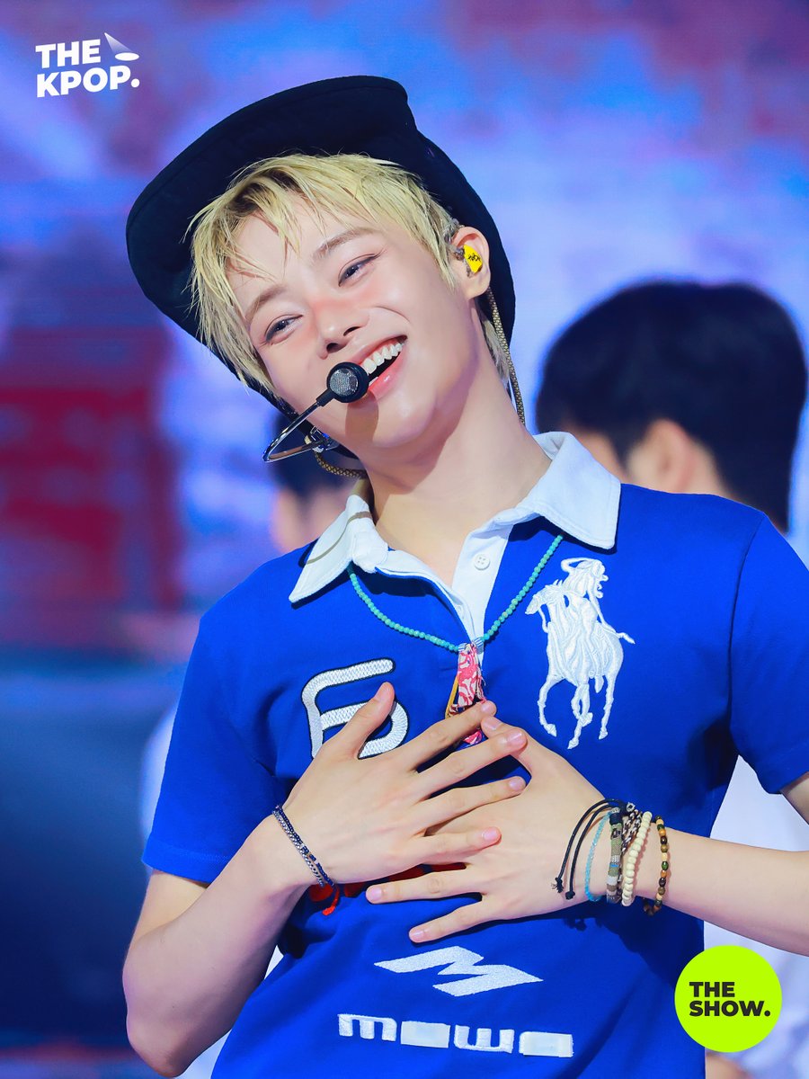 THEKPOP's tweet photo. [BEHIND PHOTO] THE SHOW. Ep.398 #HANBIN #한빈 #TEMPEST #템페스트 #THESHOW #THEKPOP https://t.co/ziPh8CVIaZ