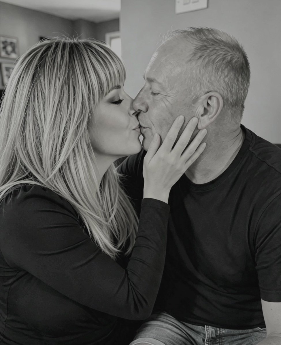 AllyLuvsTim's tweet photo. True love ❤️ https://t.co/Cihf7WrfiO