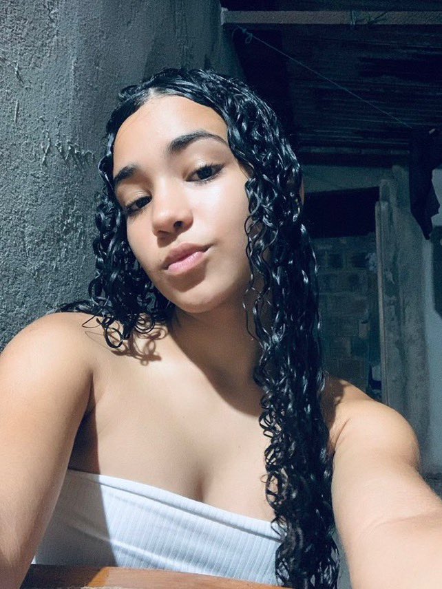 ttbibii's tweet photo. Sou bem novinha, você tem problema com isso? 🥺

#virałpost https://t.co/8L1WzWSGz0