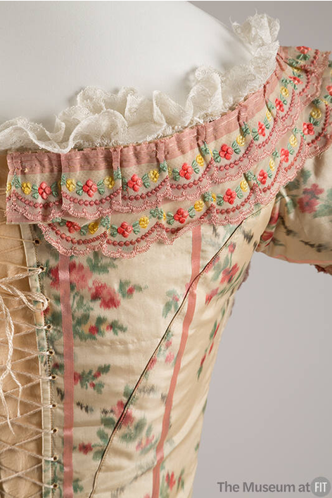 plummie9's tweet photo. American

Pretty Evening Dress, c. 1855

Floral printed silk taffeta, pink satin, white linen, chenille, and ribbon. Silk lining.

" By the 1850s, the fashionable silhouette  had reached extreme proportions, thanks to the crinoline. The floral  motif and delicate scalloped ribbon of this dress further exemplify how  women’s clothing diverged from men’s clothing. While tailored men’s  suits project rationalism and power, women’s wear became increasingly  associated with ornamentation and “frivolity.” "

@FIT 
#FashionHistory