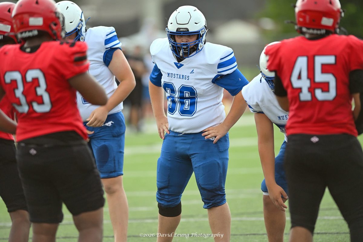 TheJamieLindsey's tweet photo. Another great night for Mustang Football! 🏈 #66 

Thank you David Leung photography and @FwoodFootball for capturing the night. https://t.co/OC81jpYzih