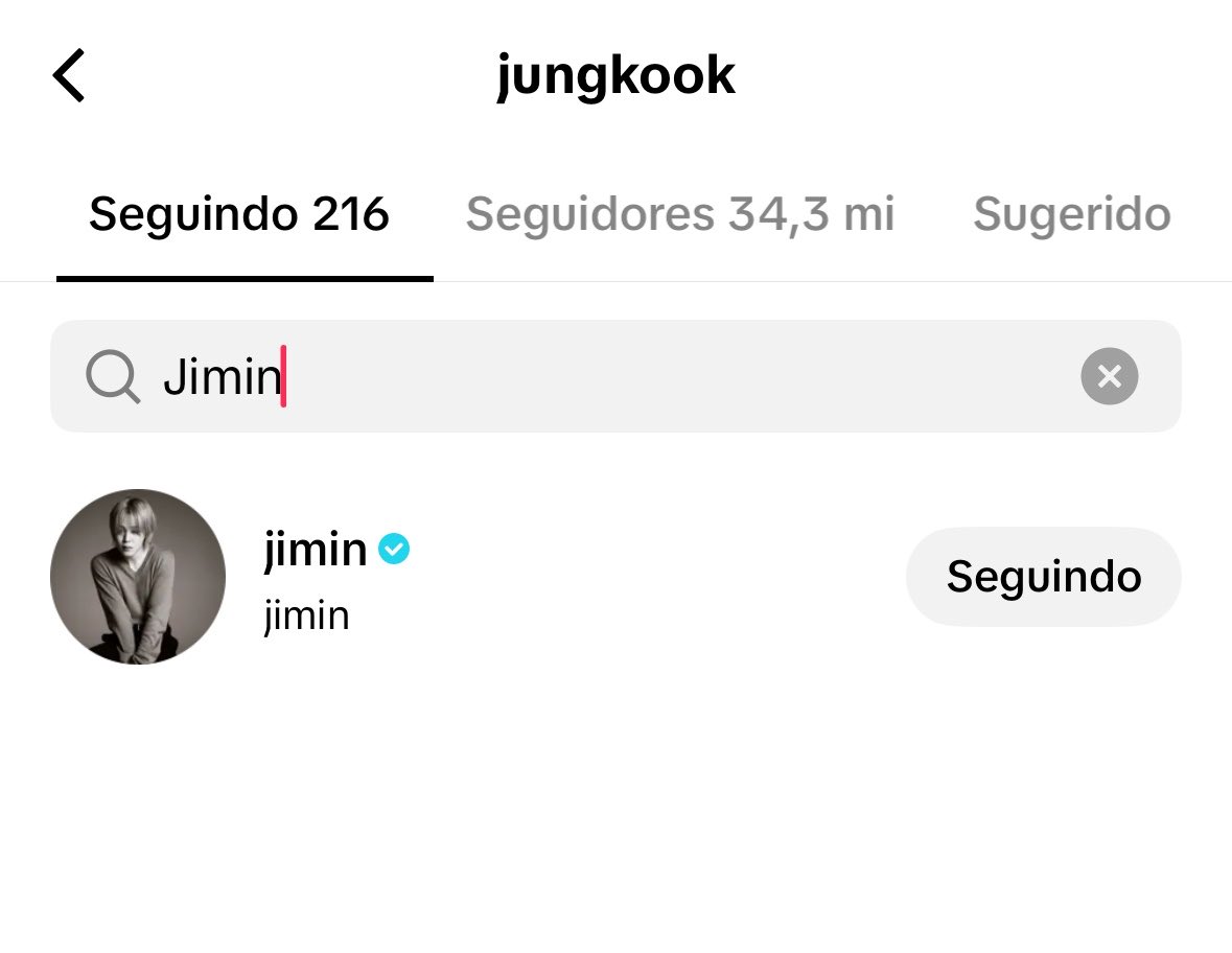 jmjklab's tweet photo. #JUNGKOOK seguiu o #JIMIN no tiktok. 👀 https://t.co/buHVAmfMD9