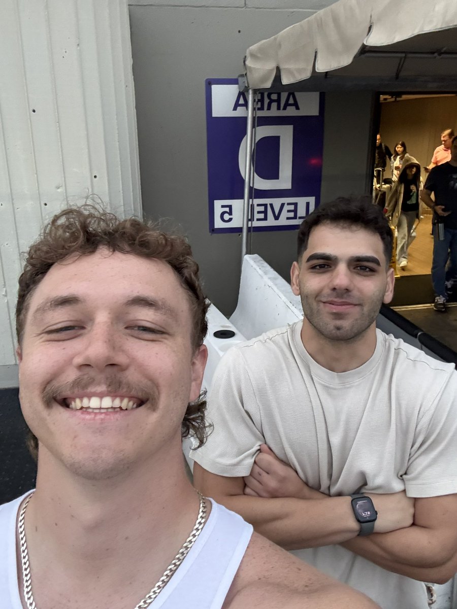 imjosh tweet picture