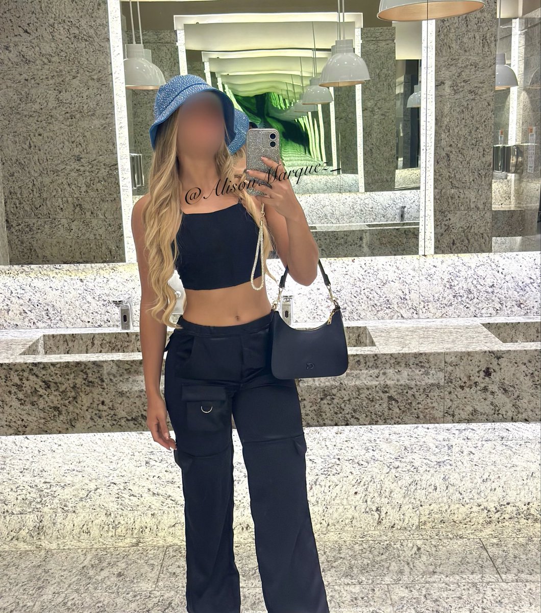 AlisonMarquez_'s tweet photo. Amor ví esto y pensé en ti …😍
Like si quieres ver cómo luce😏👙
https://t.co/8VLlxbrrHJ

@Colombianas98 @salomeher1803 https://t.co/626BJvfTPt
