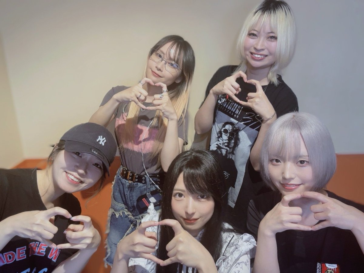Mellows_cmetal's tweet photo. 🔥本日🔥

Ba 月野もあ
Dr おとは

コラボバンド
Mellowink

📅9/4(金)渋谷REX
B.D.Hanna Presents「OTSU ROCK'N'ROLL」
act：2winkle wink /  紗耶華 sp.有働優菜 / HARUKI / Mellowink
🕒18:30 / 18:45
🎫￥3,500＋D https://t.co/pi7tb3RIb8