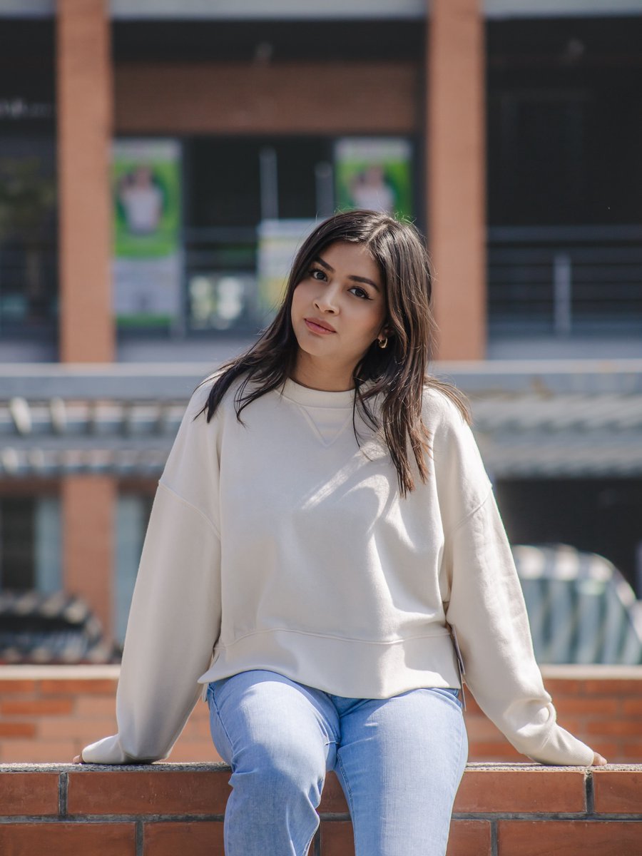 KinderOficial's tweet photo. Este outfit es de los que sí se repiten 😮‍💨✨
¿Sí o sí? 👇 Cuéntanos https://t.co/b96kzZf8jI