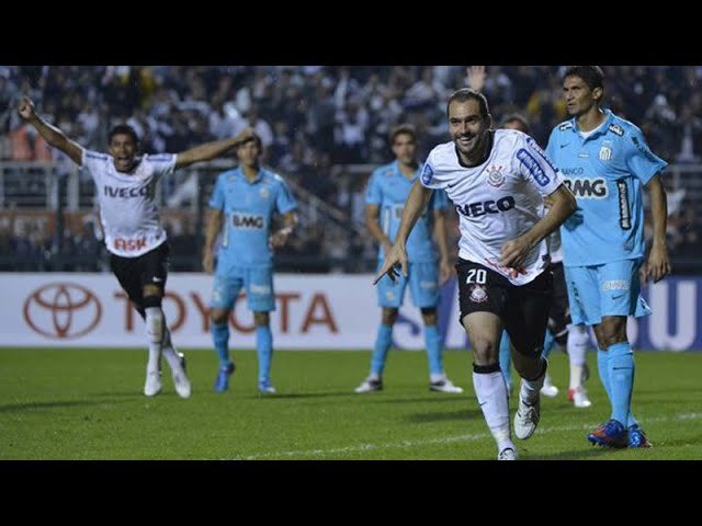 erreaga77's tweet photo. @Patito_Junior @ptro_1912 Eliminamos voces em uma semi final de libertadores com o jogador que hoje é maior que seu clube. 

Fizemos 7x1 em voces pra sermos campeões brasileiros em 2005. 

Nao é so paulistinha, e mesmo sendo paulistinha... nem isso voces ganham. 🤷🏻‍♂️ https://t.co/7JM2Gsm7to