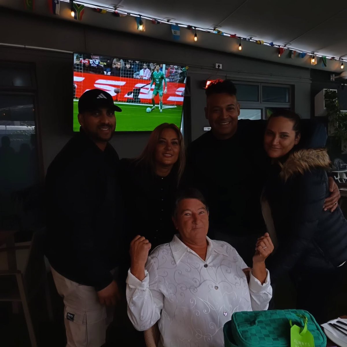 olivermacedo's tweet photo. Perfect Mother’s Day at London Road Bistro, celebrating the most amazing moms ever. https://t.co/vFyfwwhuy3