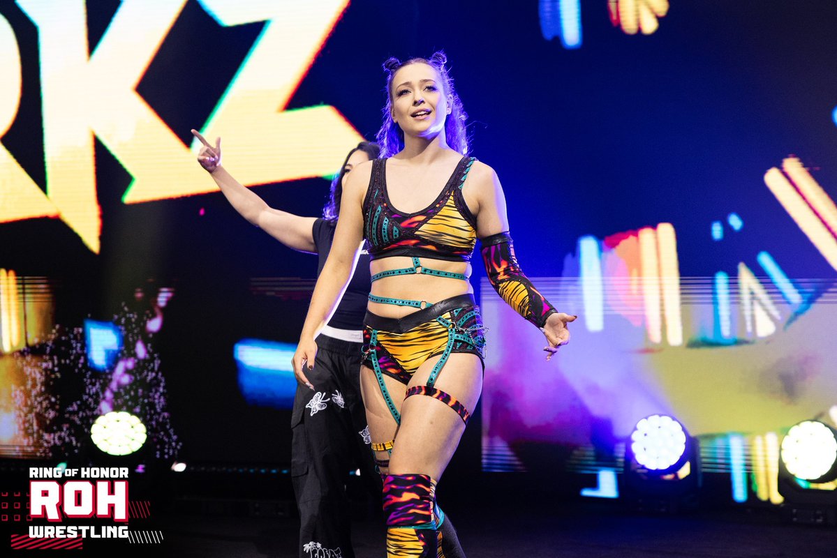 DennyHamlin101's tweet photo. @BillieStarkz out here to remind everyone who runs things around here!!! #ROH #MIT #BillieStarkz https://t.co/KzfxJUNpU0