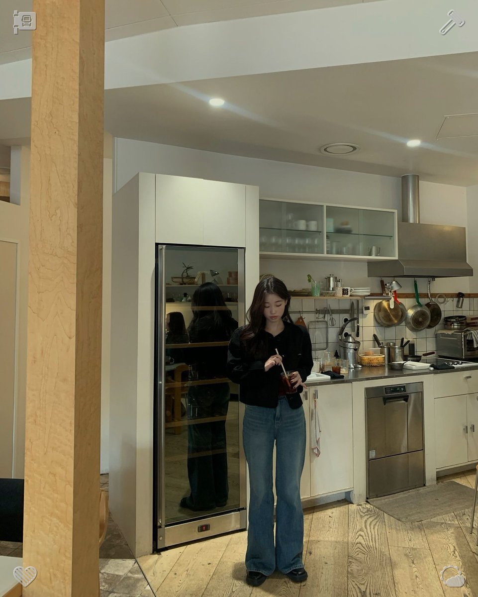almironout's tweet photo. 🛻Banana paired with yogurt and hazelnutsEvery typical day presents opportunities for personal growth. Make the most of scattered moments to gain knowledge, ponder, and refine your skills, gradually distancing yourself from who you once were. https://t.co/LKDuIK6g4l