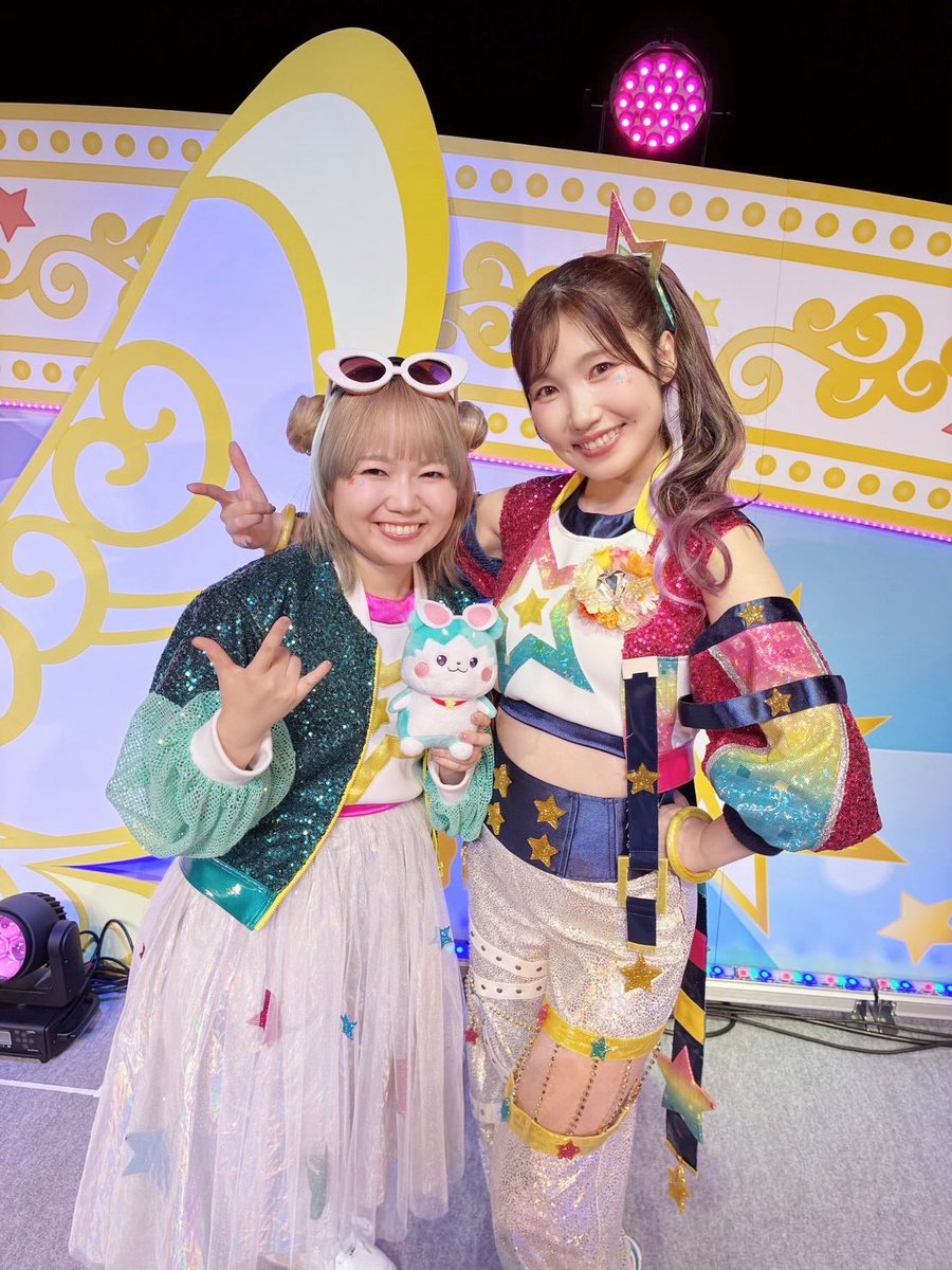 kirakiraponpon5's tweet photo. あやさんが目元の星を「チムムと一緒につける！」と言って用意してくれたおそろ星⭐️ あやさんのおかげで、よりひなチムみがましましでした。

#プリマジ単独
#で言えてなかった気がする
#いや言ってたかもしれない話チム https://t.co/hznkKyBixG