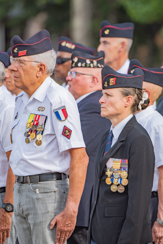 2eRIMa's tweet photo. Bazeilles : rivalité, camaraderie, esprit de corps.

🏆 Les Cèdres de la 4e Cie remportent le trophée.

Une édition marquée par les adieux aux armes du général Bruno Héluin.

#Bazeilles #2eRIMa #TroupesDeMarine https://t.co/AWUUK5W4yo