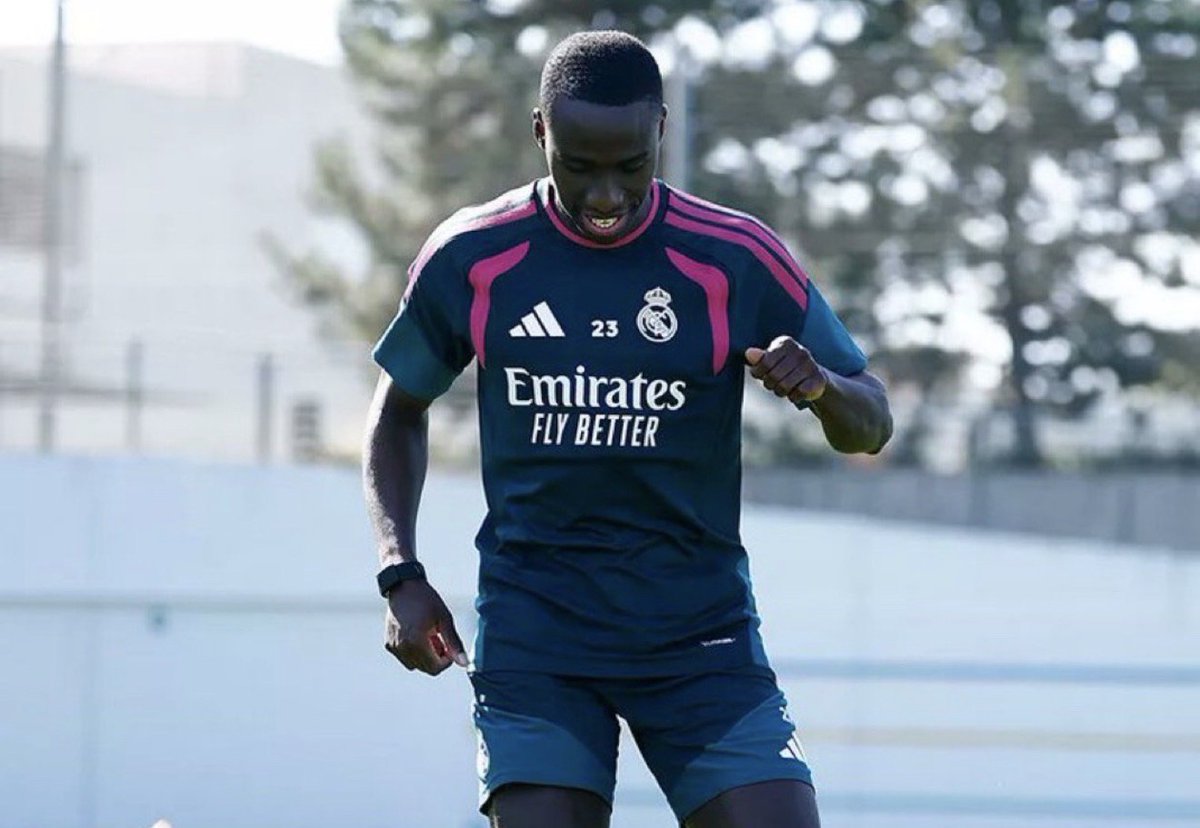 Gab2_brando's tweet photo. ❌️❌️Ferland mendy too no dey go champions league with Madrid.

Source::@FabrizioRomano https://t.co/mC6SgI0iDQ