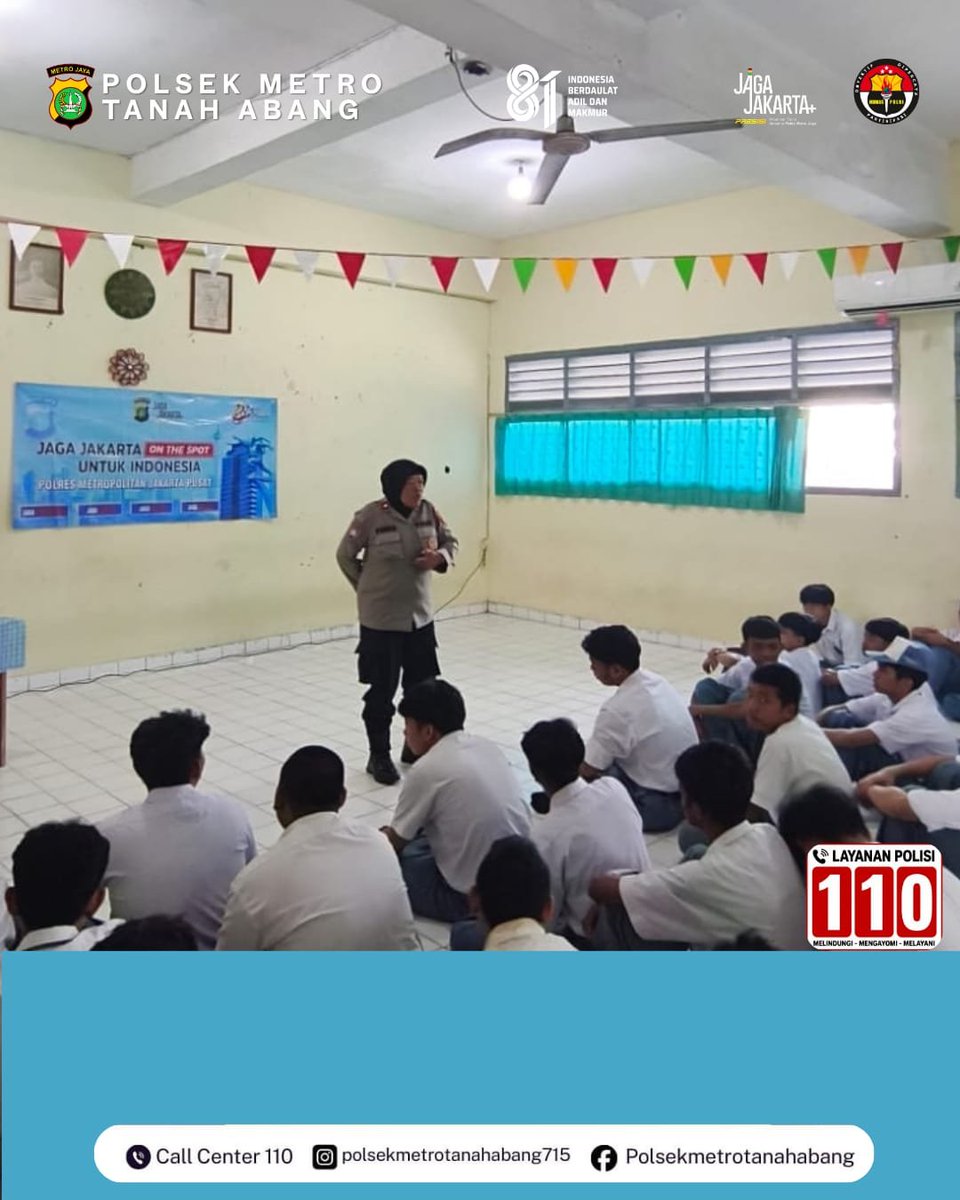 PolsektroTabang's tweet photo. Polsek Metro Tanah Abang menggelar kegiatan Jakarta On The Spot untuk Indonesia di SMK Muhammadiyah 2, Kebon Melati, Tanah Abang, Jakarta Pusat, Kamis (3/9/2026). https://t.co/GyLoRiA2T5