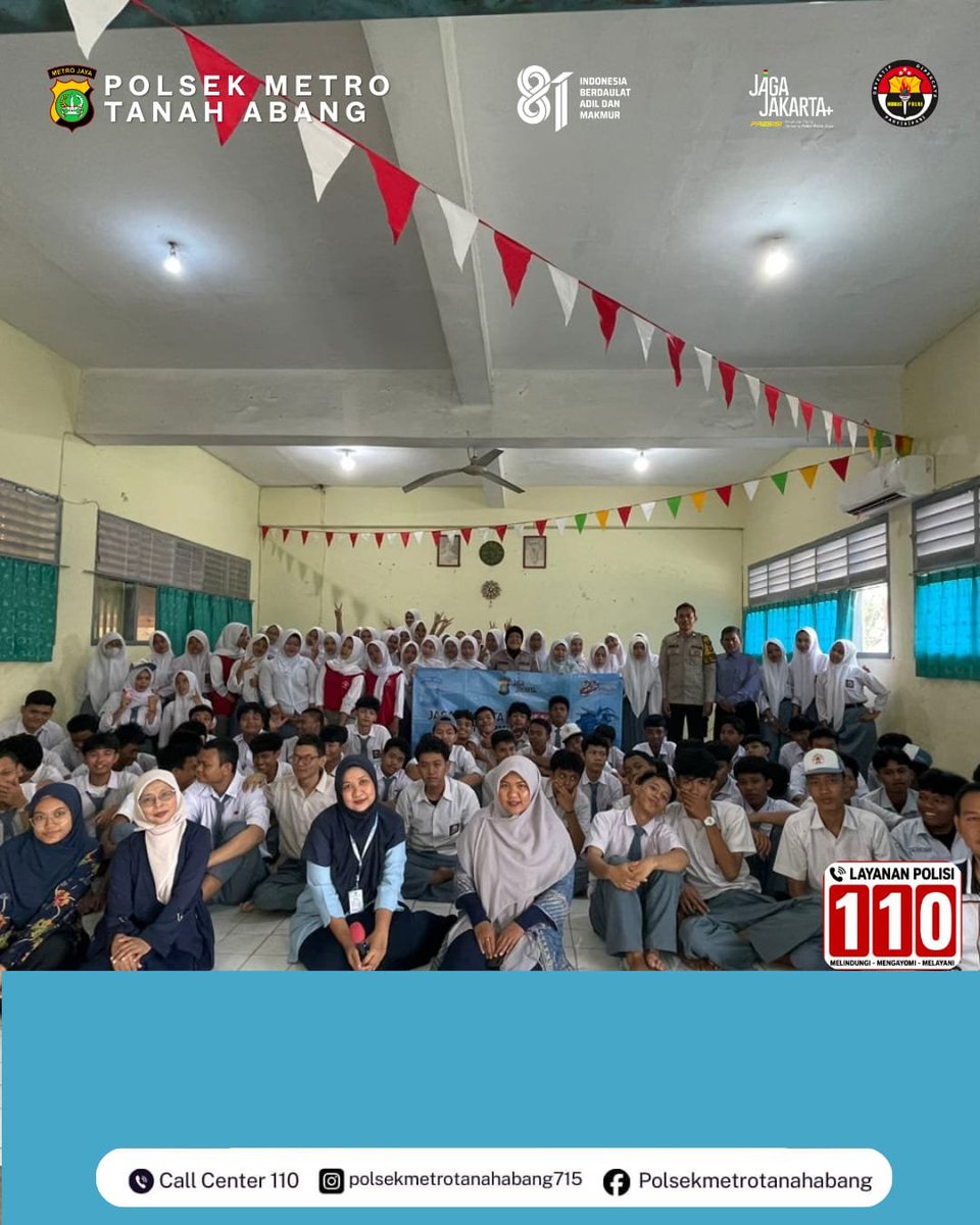 PolsektroTabang's tweet photo. Polsek Metro Tanah Abang menggelar kegiatan Jakarta On The Spot untuk Indonesia di SMK Muhammadiyah 2, Kebon Melati, Tanah Abang, Jakarta Pusat, Kamis (3/9/2026). https://t.co/GyLoRiA2T5