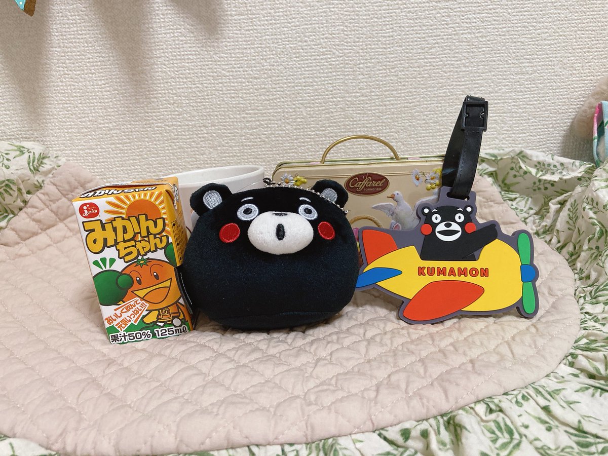 SachiTaffy's tweet photo. 梅田のディーズスクエアで熊本応援物産展📣くまモンには会えませんでしたがくまモングッズ買って熊本応援🐻 https://t.co/O9VG8dSI0N