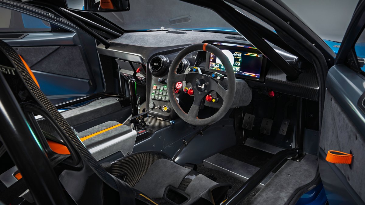 Jensen_Ltd's tweet photo. Introducing the all-new Jensen Interceptor GTX. 960bhp. Supercharged V8. RWD. Track-only.

The GTX is the first physical expression of Jensen’s vision for a new generation of cars, previewing the road-going GTR and luxury GT.

https://t.co/GDSGHcvjIm

#Jensen #InterceptorGTX https://t.co/JYYWxlcvga