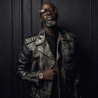 CapricornFM's tweet photo. #TruthDetector | Who is regarded as the most influential house music artist in South Africa of all time?
1. Makhadzi
2. Kabza De Small
3.Hit Boss Sa
4. Black Coffee
5. Oskido
Share your answer with @JonesLesailane via WhatsApp: 079 899 6226 on the #CapricornParty. https://t.co/8tUrfni2M8